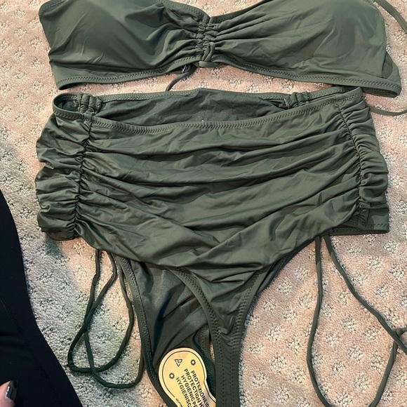 💚GREEN WITH ENVY 💚Señorita Margarita Ruched 2 Piece Bikini - Olive - Picture 5 of 8
